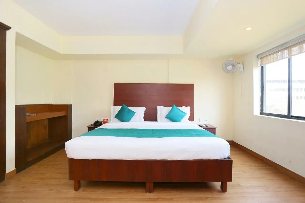 Oyo 30235 Hotel Pearl Residency Thrissur 3*,